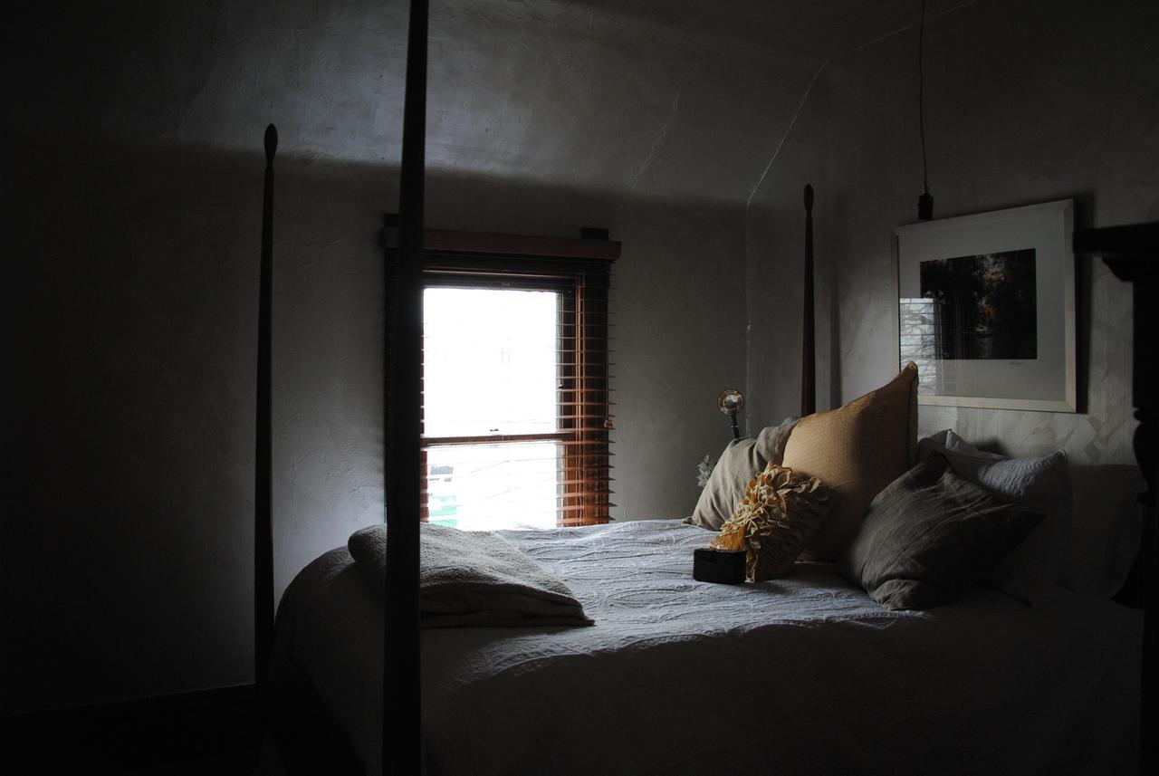 Off Broadway B & B DEN Eksteriør billede